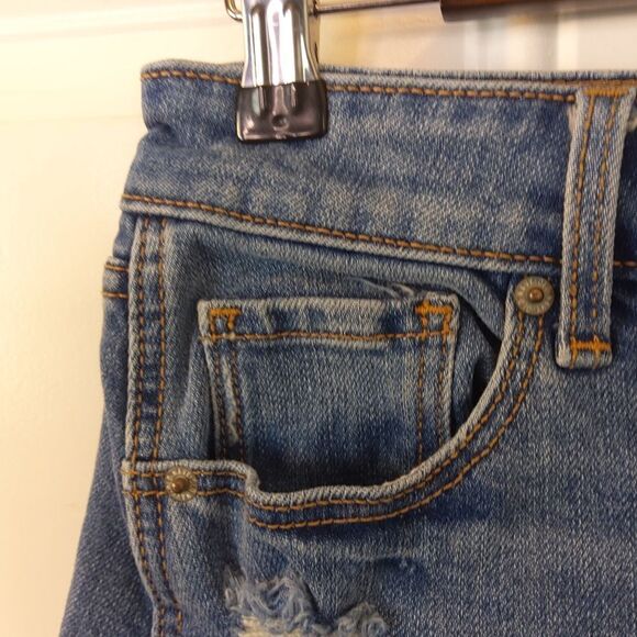 Old Navy five pocket medium denim wash distressed zip front skirt - Picture 7 of 16